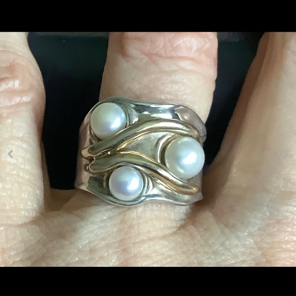 Hagit Gorali Sterling Silver & 14k gold Pearl ring - Picture 9 of 13